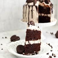 Chocolate Fudge Oreo Cake_image