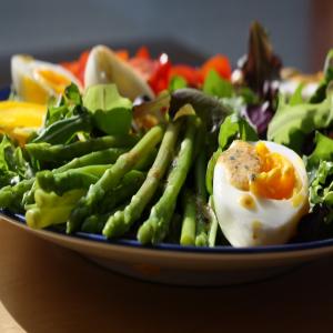 Spring Salad With Tarragon Vinaigrette_image