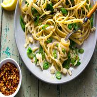 Crab Pasta With Snap Peas and Mint_image