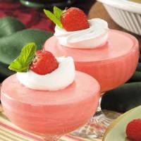 Strawberry Malted Mousse Cups_image