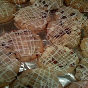 Bells & Holly Lattice Cookies: Cranberry, White Chocolate, Orange, & Ginger_image