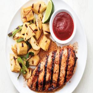 Grilled Spicy Chicken with Sweet Plantains_image
