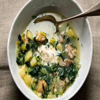 Clam Chowder With Spinach and Dill image