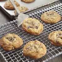 Soft Chocolate Chip Cookies_image