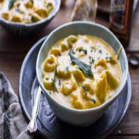 Slow-Cooker Cheesy Butternut Squash and Tortellini Soup_image