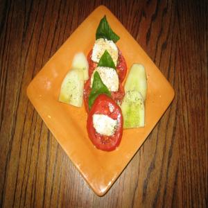 Tomato Lemon Basil and Goat Cheese Salad_image