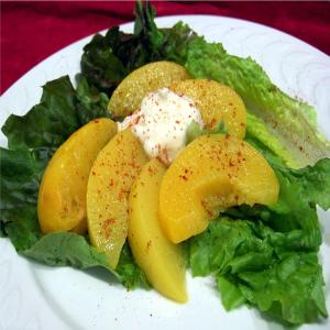 Gigi's Quick Lettuce & Fruit Salad_image