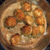 Breaded and Fried Scallops_image