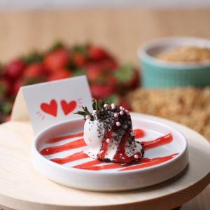 Chocolate Covered Strawberries: Mother of Pearl Recipe by Tasty image