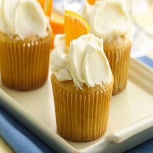 Over the Moon White Ale Cupcakes_image