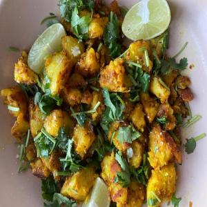 Sukha Aloo (Spiced Sauteed Potatoes)_image