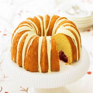 Cranberry-Filled Cheesecake Pound Cake_image