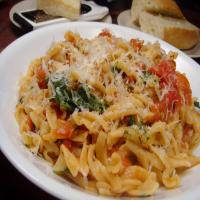 Penne With Arugula and Tomatoes_image