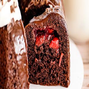 Chocolate Cherry Bundt Cake_image