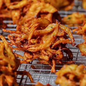 Onion Bhajis Recipe by Tasty_image