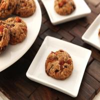 BAKER'S ONE BOWL Bacon, Caramel & Chocolate Chunk Cookies image