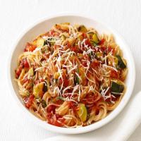 Capellini With Spicy Zucchini-Tomato Sauce_image