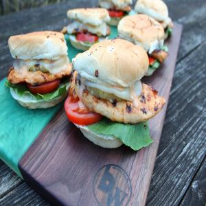 Grilled Hawaiian Chicken and Pineapple Sandwiches_image