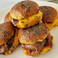 Arby's Copycat Beef and Cheddar Sliders_image