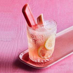 Homemade Rhubarb Lemonade_image