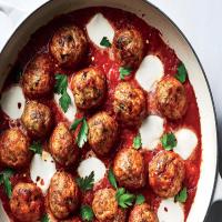 This Cheesy Turkey Meatball Skillet Is Under 350 Calories and Packs 30g of Protein_image