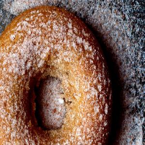 Gluten-Free Cinnamon Sugar Cake Doughnuts_image