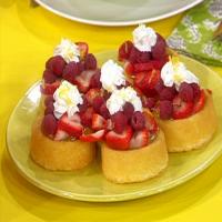BLCC: Berries, Lemon Curd Cakes image