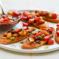 Bruschetta with Heirloom Tomatoes, Olives and Basil_image
