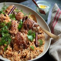 Chicken With Caramelized Onion and Cardamom Rice_image