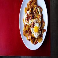 Recipe: Fried Eggs With Chorizo And Fried Potatoes_image