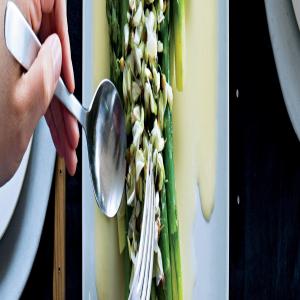 Asparagus with Mussel Beurre Blanc_image