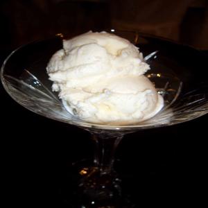 Easy Vanilla Ice Cream_image