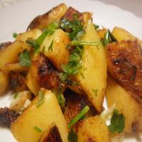 Lebanese Spiced Potatoes (Batata Harra)_image