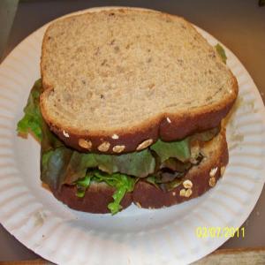 Sweet & Sour Chicken Salad Sandwich_image