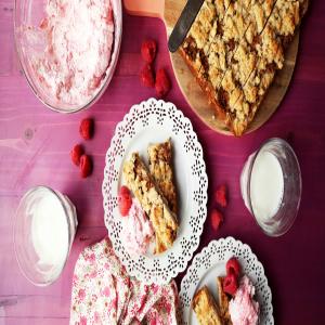 Ginger Apple Crumble Bars & Raspberry Whipped Coconut Cream_image