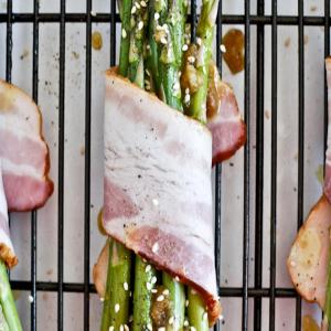 Bacon Wrapped Caramelized Sesame Asparagus_image