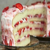 Vanilla Cake with Strawberry Cream Frosting Recipe - (4.4/5)_image