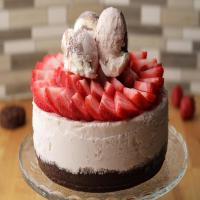 Breyers® Cookie Crust Ice Cream Cheesecake Recipe by Tasty image