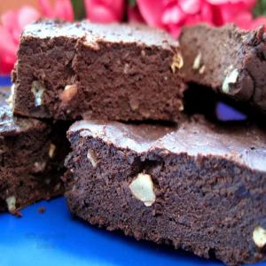 Outrageously Healthy Deep Chocolate Brownies_image