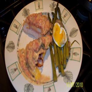 Asparagus Spears With Egg_image