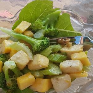 Tropical Salad With Chutney Mayonnaise_image