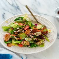 Fattoush Salad with Mint Dressing_image