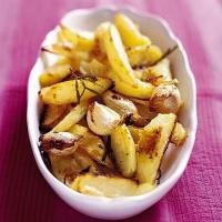 Lemon & rosemary potato wedges image