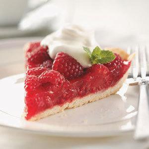 Raspberry-Glazed Pie_image