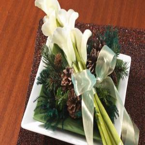 Pines and Callas Centerpiece_image