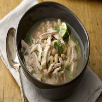 Slow-Cooker Spicy White Chicken Chili image