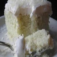 Coconut poke cake_image