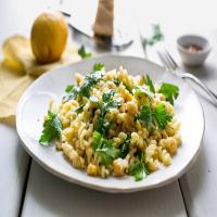 Lemony Pasta With Chickpeas and Parsley_image