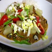 Tropical Beef Curry Rice With Condiments_image