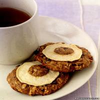 Apple-Currant Cookies image